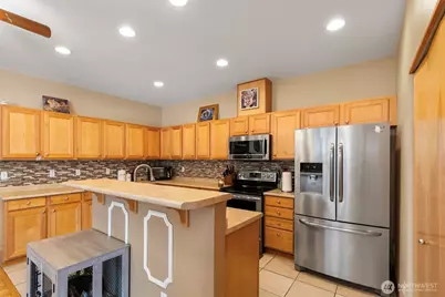 734 Glenmore Loop, Port Orchard, WA 98366 - Photo 6
