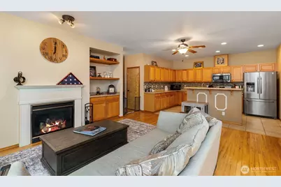 734 Glenmore Loop, Port Orchard, WA 98366 - Photo 4