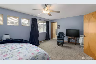734 Glenmore Loop, Port Orchard, WA 98366 - Photo 16