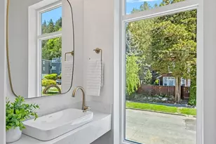 4113 Chilberg Ave SW, Seattle, WA 98116 - Photo 14