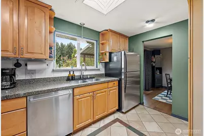 21520 36th Avenue Ct E, Spanaway, WA 98387 - Photo 10