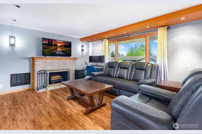 4919 Dogwood Drive, Everett, WA 98203 - Photo 2