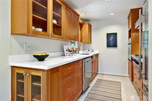 3803 NE 82nd St, Seattle, WA 98115 - Photo 14