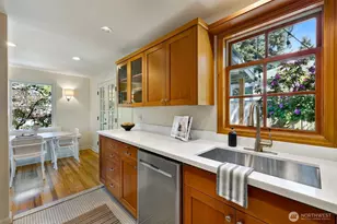 3803 NE 82nd St, Seattle, WA 98115 - Photo 12