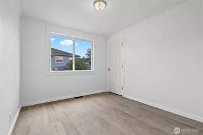 3236 Phillips Avenue, Bremerton, WA 98310 - Photo 16
