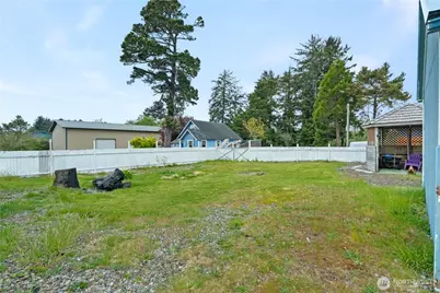 205 S Forrest Street, Westport, WA 98595 - Photo 16