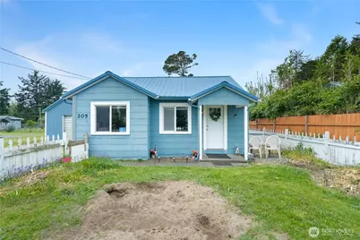 205 S Forrest Street, Westport, WA 98595 - Photo 1