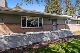 123 115th St E, Tacoma, WA 98445 - Photo 2