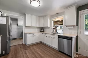 123 115th St E, Tacoma, WA 98445 - Photo 12
