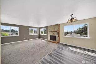 945 Walker Ave, Oak Harbor, WA 98277 - Photo 8