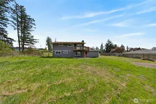 945 Walker Ave, Oak Harbor, WA 98277 - Photo 28