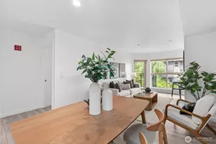 701 Galer St, Seattle, WA 98109 - Photo 8