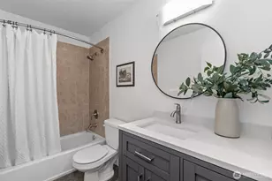 701 Galer St, Seattle, WA 98109 - Photo 24