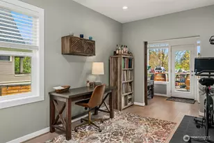 6411 Woodland Pl N, Seattle, WA 98103 - Photo 14