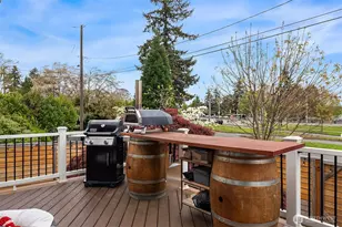 6411 Woodland Pl N, Seattle, WA 98103 - Photo 18