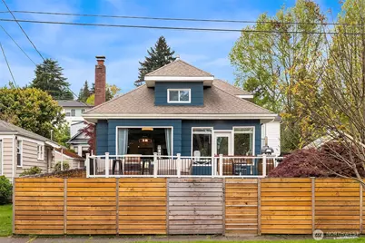 6411 Woodland Place N, Seattle, WA 98103 - Photo 1