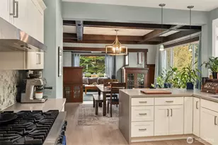 6411 Woodland Pl N, Seattle, WA 98103 - Photo 2