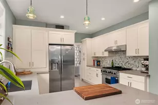 6411 Woodland Pl N, Seattle, WA 98103 - Photo 10