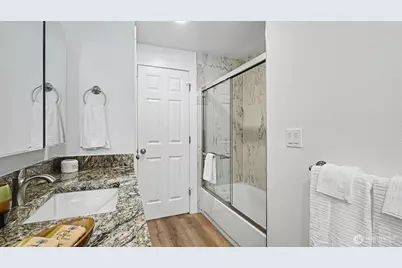 11040 40th Avenue NE, Seattle, WA 98125 - Photo 18