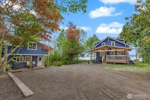 1273 Beach Dr E, Port Orchard, WA 98366 - Photo 4