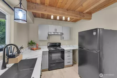 1273 Beach Drive E, Port Orchard, WA 98366 - Photo 36
