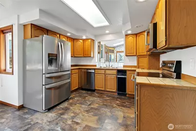 2004 7th Street SW, Puyallup, WA 98371 - Photo 12