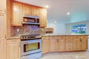 20426 Dayton Ave N, Shoreline, WA 98133 - Photo 10