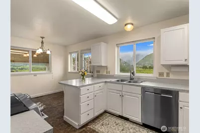 9950 North Road, Leavenworth, WA 98826 - Photo 18