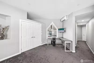 6804 Vandermark Road, Bonney Lake, WA 98391 - Photo 32