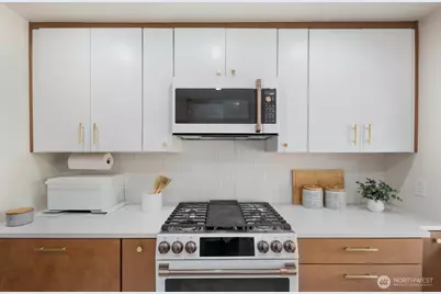7508 30th Avenue SW, Seattle, WA 98126 - Photo 10