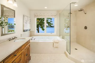 7447 W Mercer Way, Mercer Island, WA 98040 - Photo 22