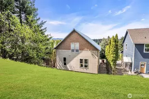 303 N B St, Roslyn, WA 98941 - Photo 26