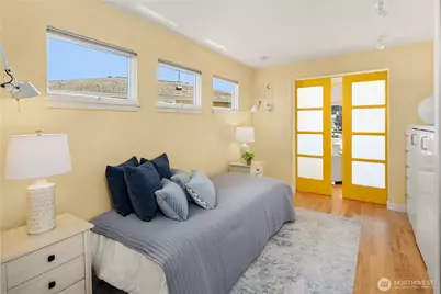 2466 Westlake Avenue N #19, Seattle, WA 98109 - Photo 12