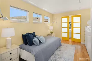 2466 Westlake Ave N, Seattle, WA 98109 - Photo 12