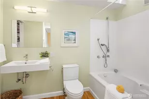 2466 Westlake Ave N, Seattle, WA 98109 - Photo 14