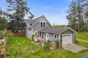 712 McPherson St, Port Townsend, WA 98368 - Photo 34