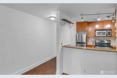 3401 Wallingford Avenue N #210, Seattle, WA 98103 - Photo 6