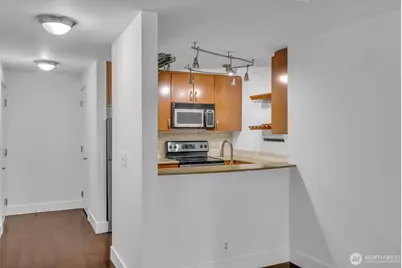 3401 Wallingford Avenue N #210, Seattle, WA 98103 - Photo 8