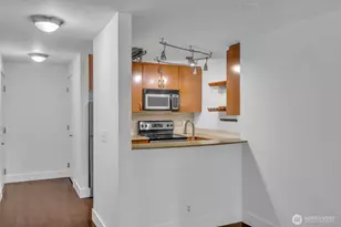 3401 Wallingford Ave N, Seattle, WA 98103 - Photo 8