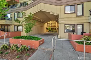 3401 Wallingford Ave N, Seattle, WA 98103 - Photo 2