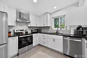 13828 183rd Ave SE, Renton, WA 98059 - Photo 6