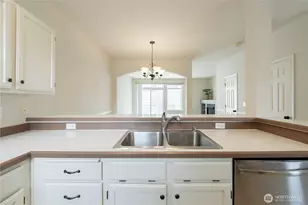 5400 Harbour Pointe Blvd, Mukilteo, WA 98275 - Photo 2