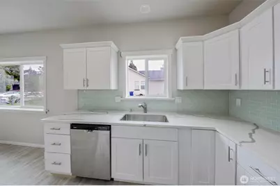 934 E 61st, Tacoma, WA 98408 - Photo 10