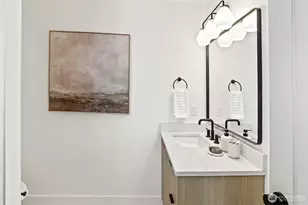 6507 19th Ave NW, Seattle, WA 98117 - Photo 16