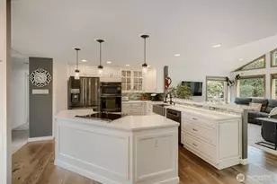 13605 SE 251st Pl, Kent, WA 98042 - Photo 8