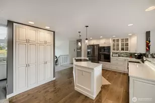 13605 SE 251st Pl, Kent, WA 98042 - Photo 10