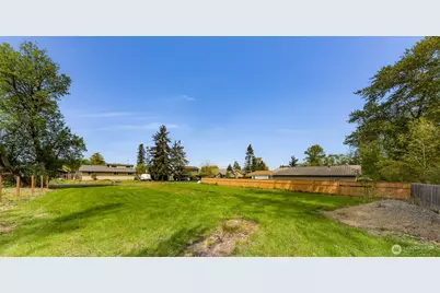 7050 Helweg Lane, Blaine, WA 98230 - Photo 16