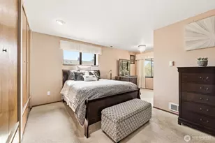 614 E 84th St, Tacoma, WA 98445 - Photo 14