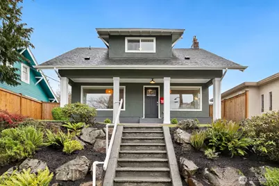 4207 SW Manning St, Seattle, WA 98116 - Photo 2