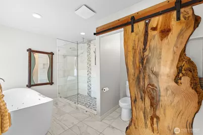 21503 60th Street E, Bonney Lake, WA 98390 - Photo 16